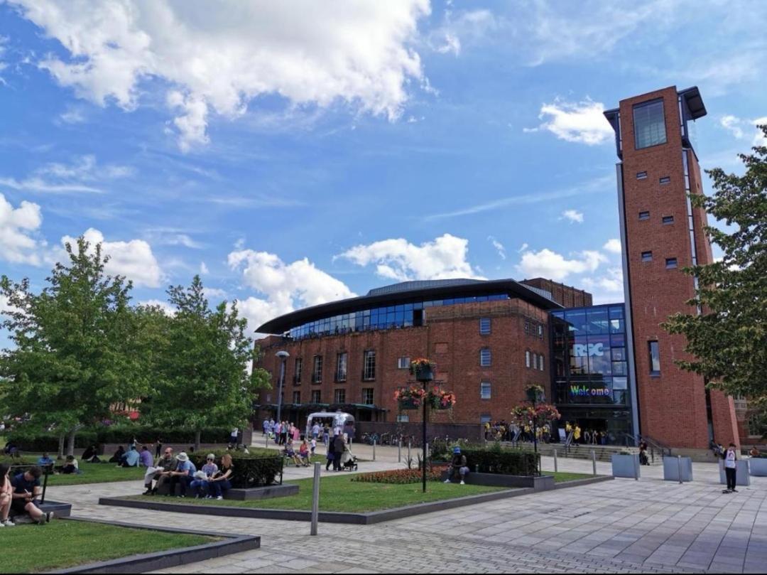 Victoriana Apartment, - Boutique Apartment Stratford-upon-Avon