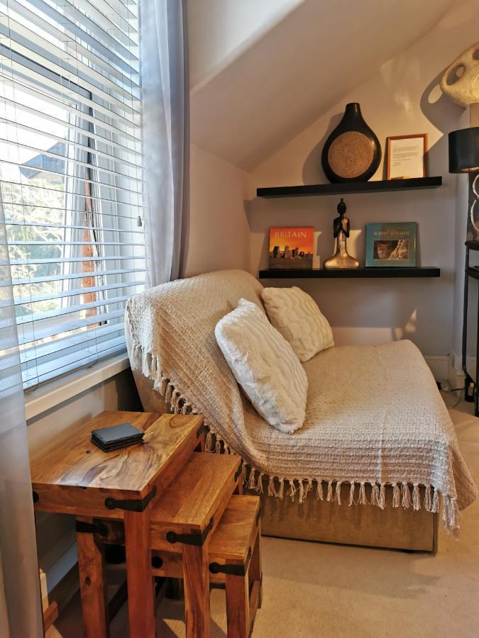 Victoriana Apartment, - Boutique Apartment Stratford-upon-Avon